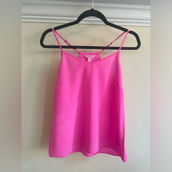 Lilly Pulitzer Dusk Silk Top Raz
Berry Size XS - Picture 3 of 5